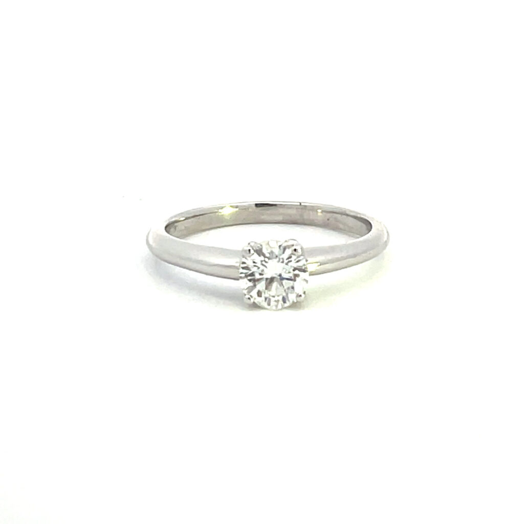 Pre-Owned Solitaire Diamond