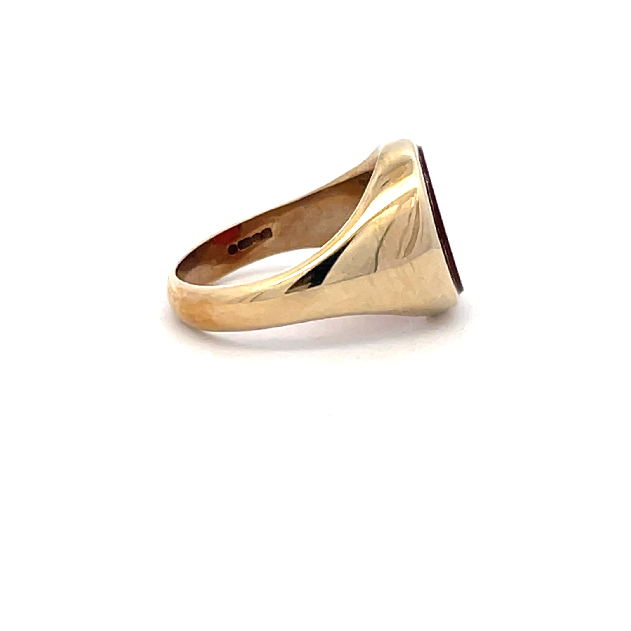 Lady's Oval Cornelian Signet Ring - Image 3