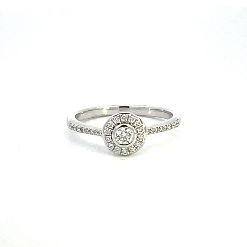 Circular Diamond Cluster Ring