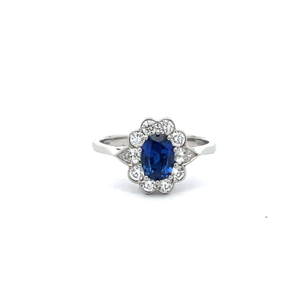 Oval Sapphire & Diamond Cluster