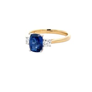 Sapphire & diamond Trilogy Ring